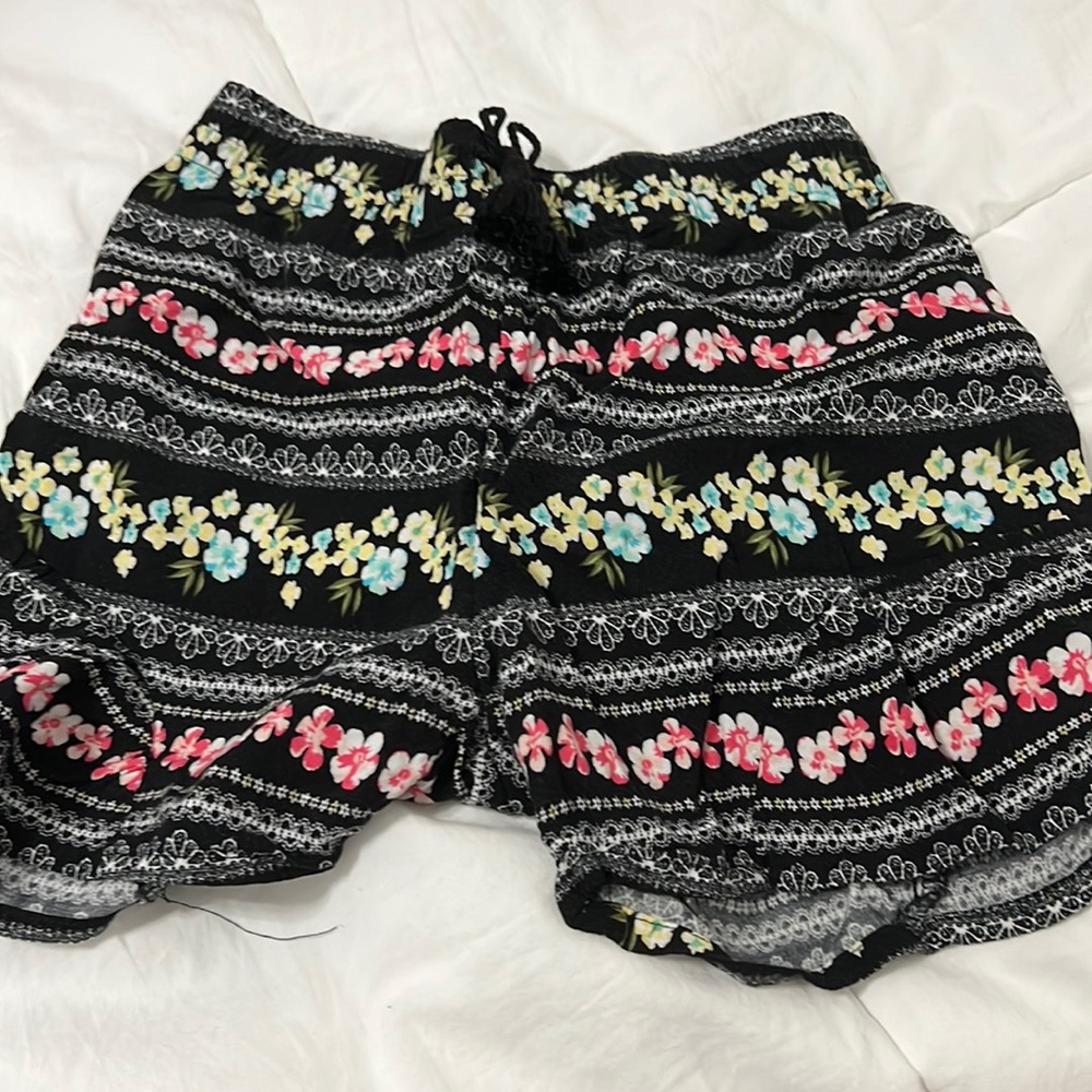flower shorts wonder nation girl Medium (7-8)